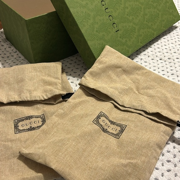 Gucci Women’s Platform Slide with Interlocking G. Black Rubber. - Picture 4 of 16